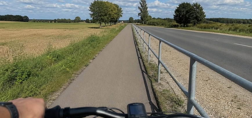 PRADEDAMAS ĮGYVENDINTI PROJEKTAS „DVIRAČIŲ TAKAS ŠAKIAI - GELGAUDIŠKIS“
