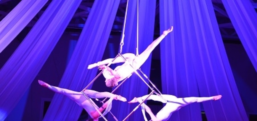 Tarptautinis cirko festivalis ,,4 STICHIJOS" ant Šakių ežero